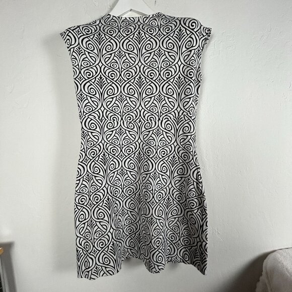 Title Nine Womens Black & White Printed Cap Sleeve Active Dress Medium Stretch - Picture 2 of 8